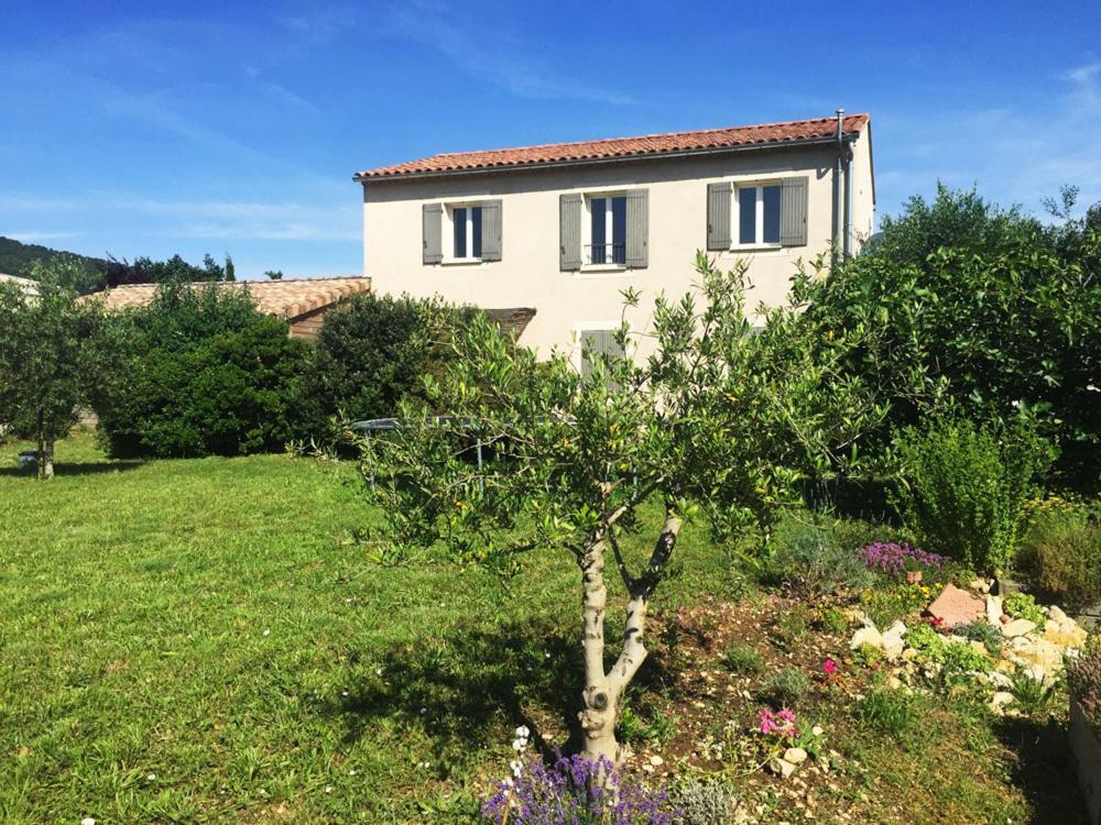 Villa Spacieuse Avec Terrasse Et Vue Mont Ventoux Entrechaux ภายนอก รูปภาพ